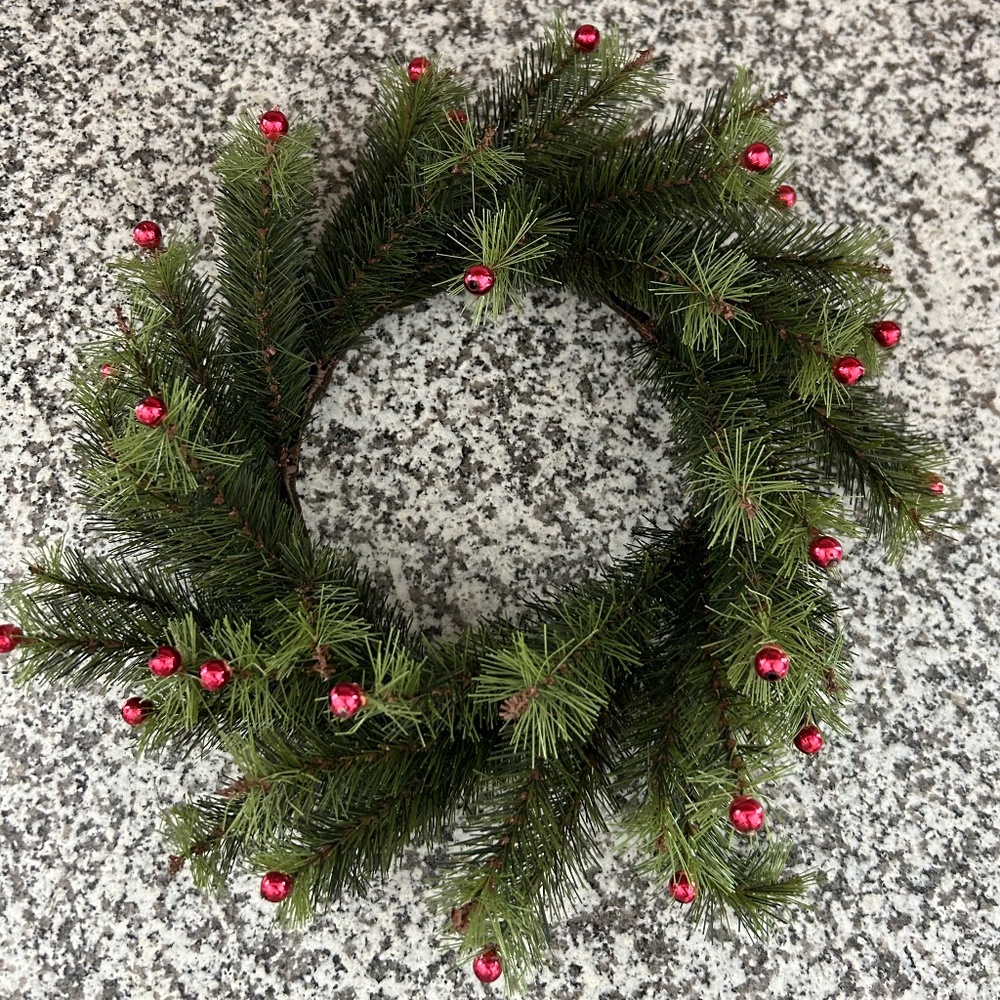 Mini Wreath with Red Ornaments